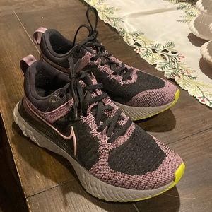 Nike Flyknit Running Shoes